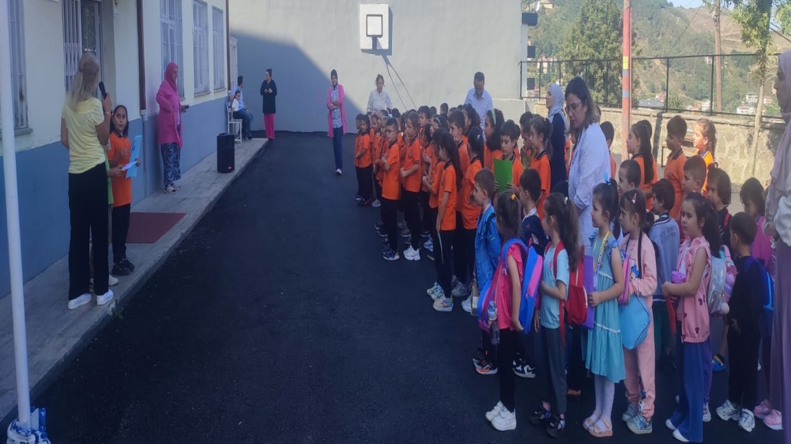 İlköğretim Haftası Kutlandı